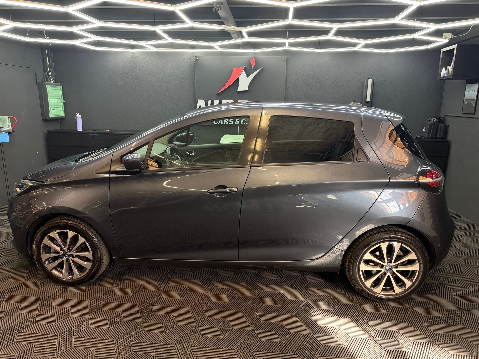 RENAULT Zoe Intens R135 (incl. Batterie)-showroom-element-3