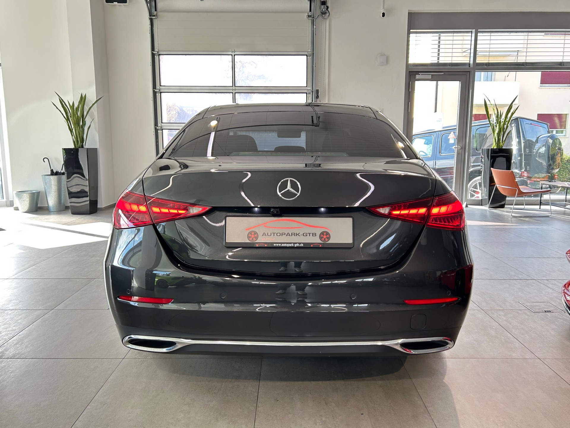 MERCEDES-BENZ C 300 d Avantgarde-image-7