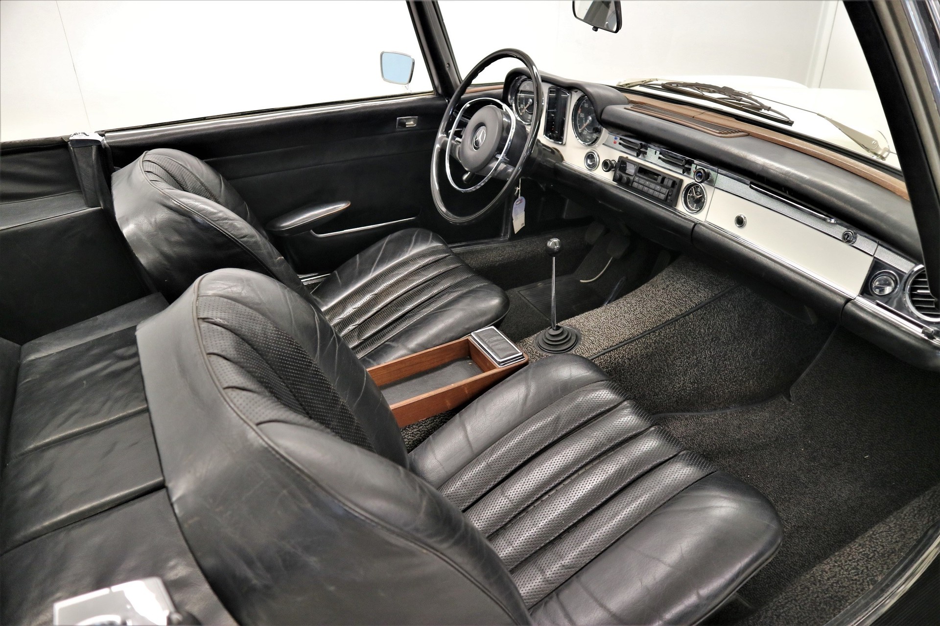 MERCEDES-BENZ 280 SL Pagode California-image-6
