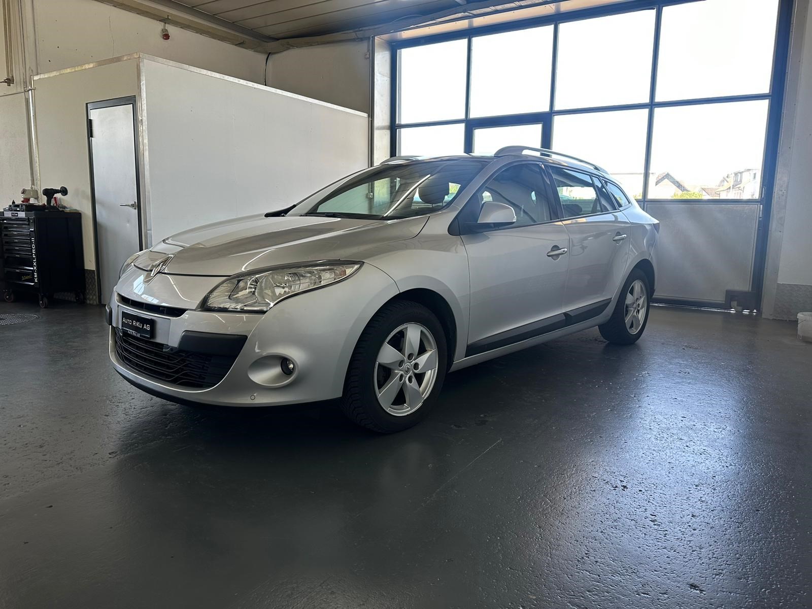 RENAULT Mégane Grandtour 1.4 16V Turbo Expression-image-4