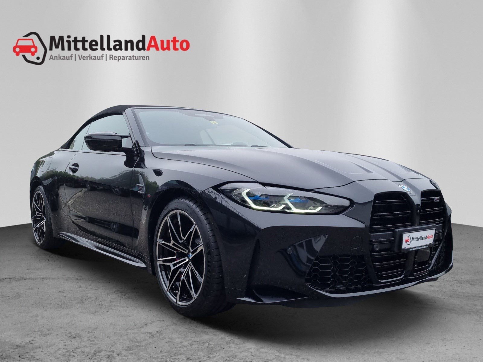 BMW M4 Cabrio Competition M xDrive-image-2