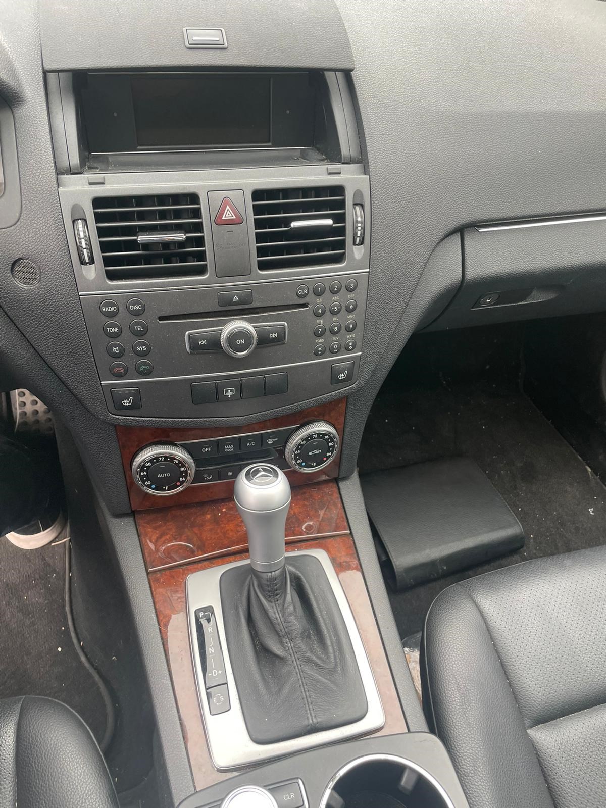 MERCEDES-BENZ C 300 (280) Avantgarde 4Matic 7G-Tronic-image-5