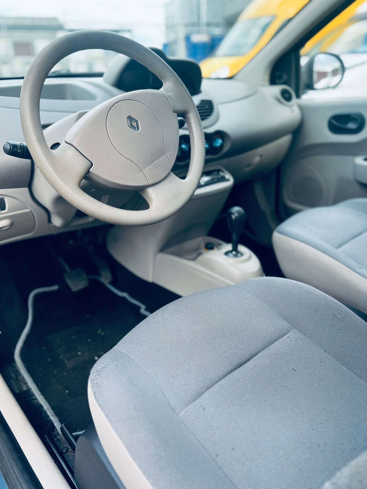 RENAULT Twingo 1.2 16V Expression Quickshift-image-7