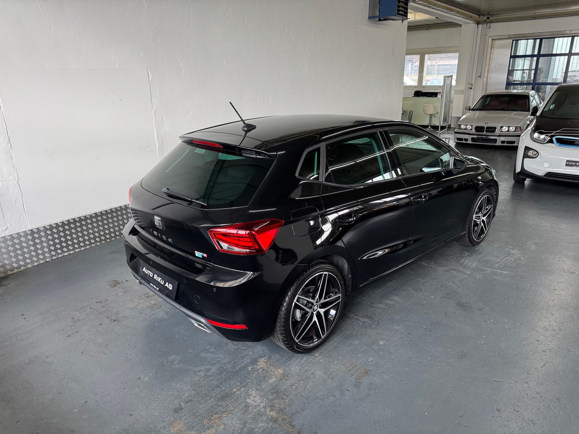 SEAT Ibiza 1.6TDI CR Swiss FR-image-8