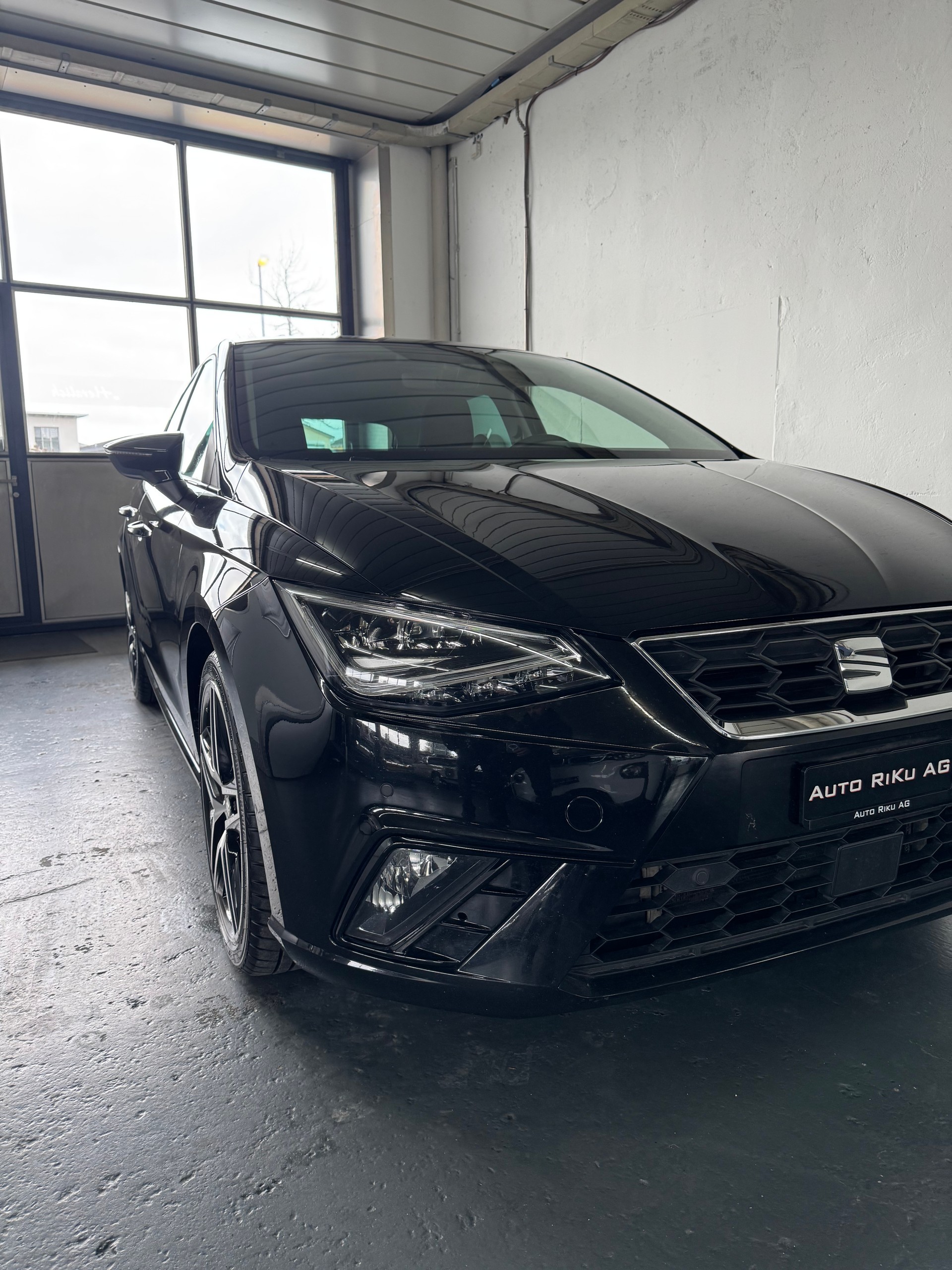 SEAT Ibiza 1.6TDI CR Swiss FR-image-2