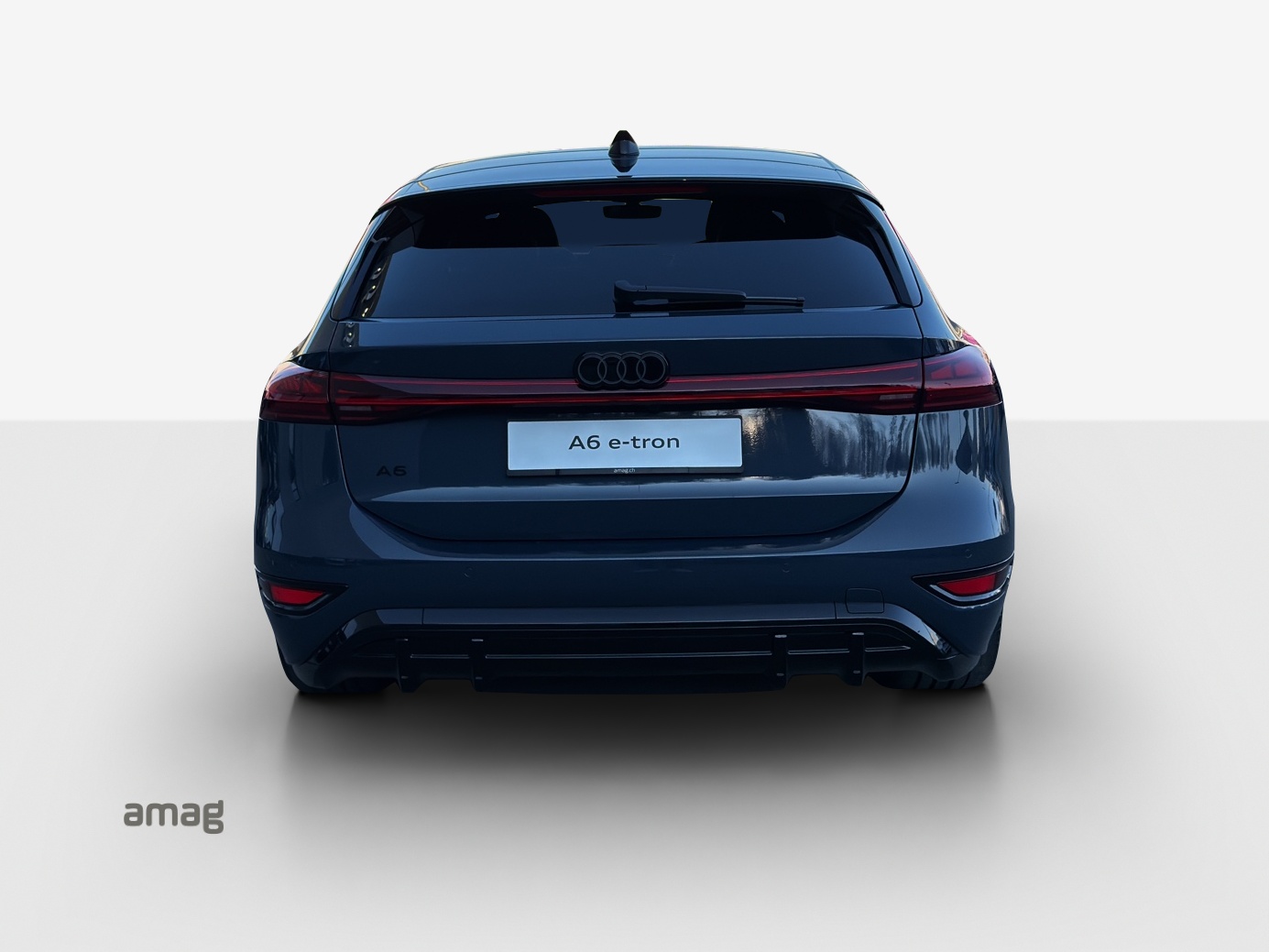 AUDI A6 Avant e-tron-image-3