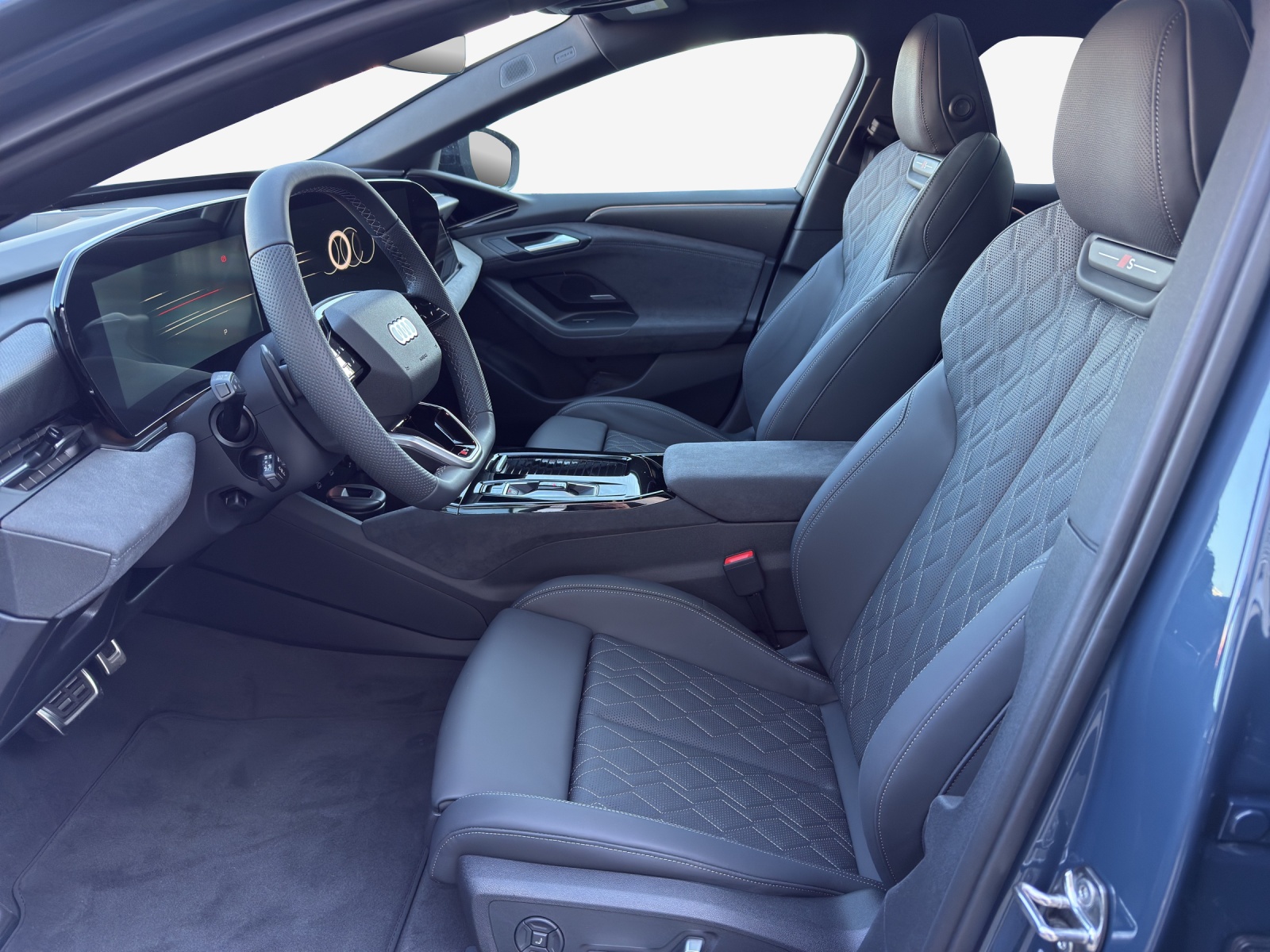 AUDI A6 Avant e-tron-image-7