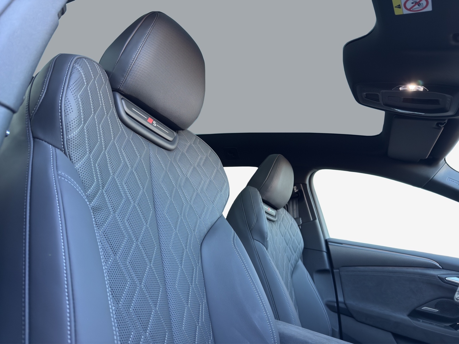 AUDI A6 Avant e-tron-image-14