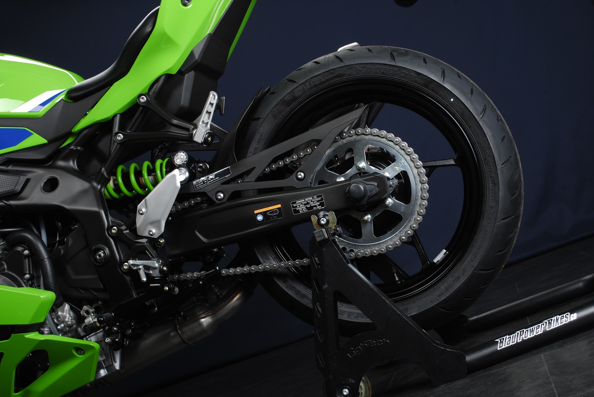 KAWASAKI Ninja ZX-4RR MY26-image-13