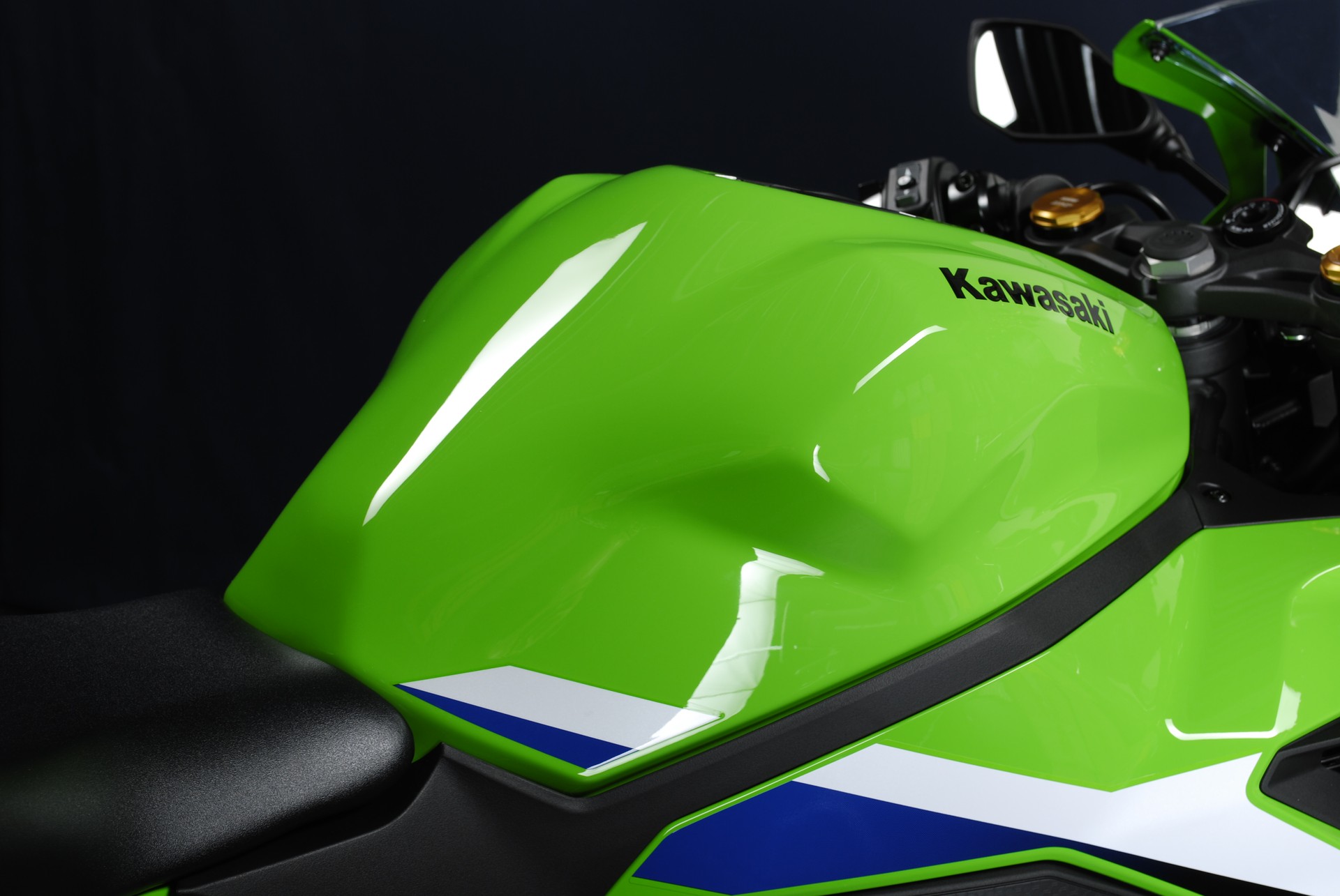KAWASAKI Ninja ZX-4RR MY26-showroom-element-1