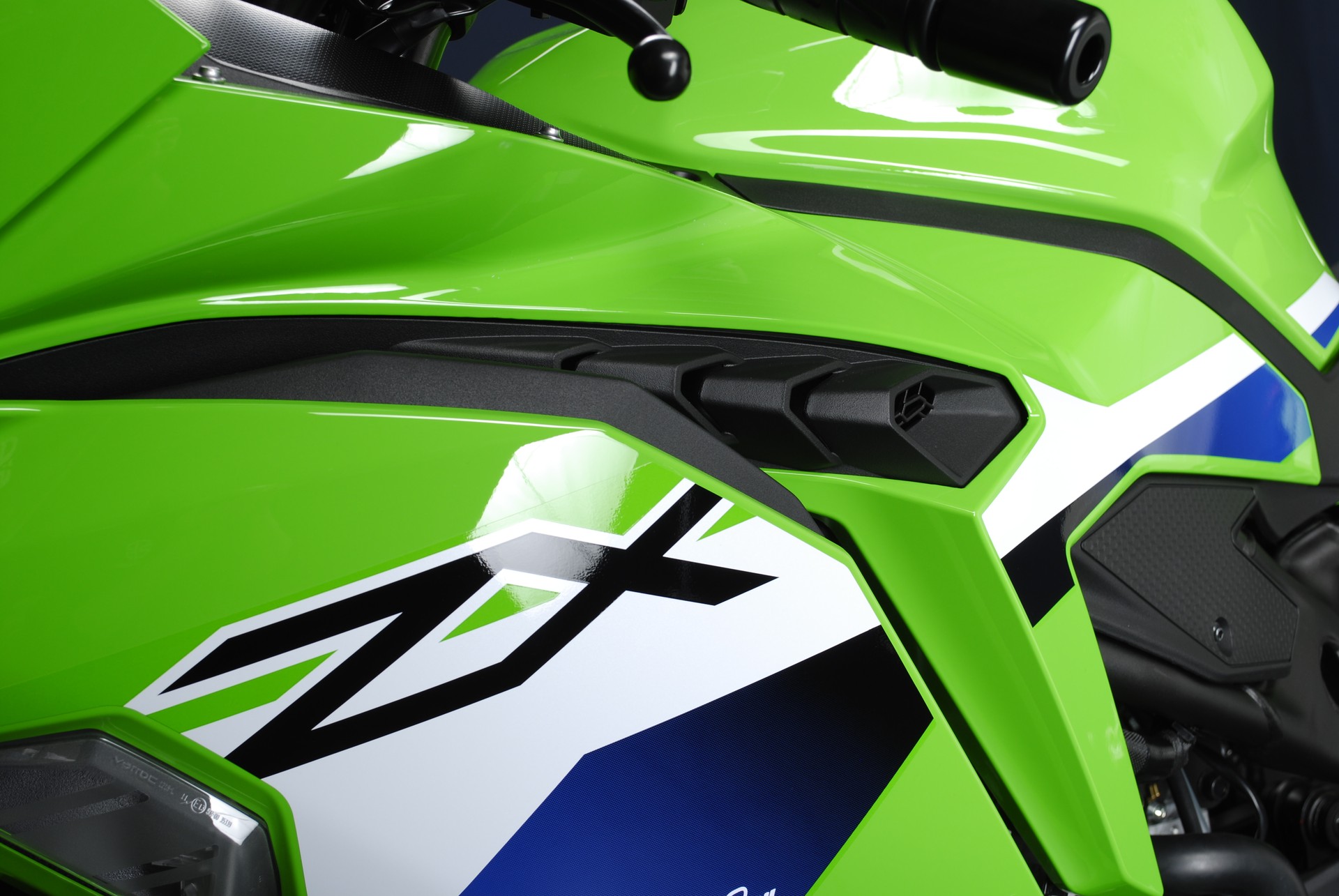 KAWASAKI Ninja ZX-4RR MY26-image-12