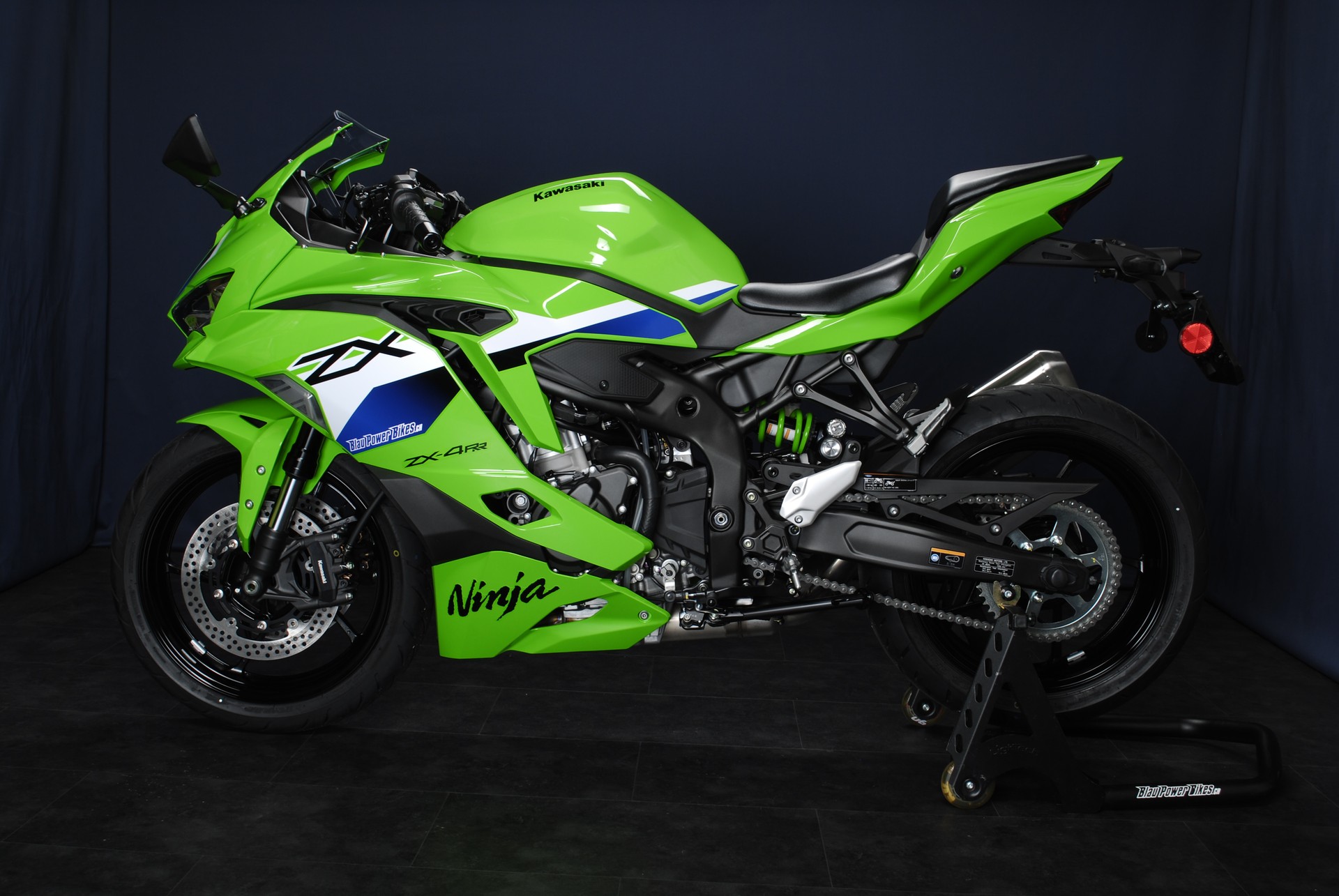 KAWASAKI Ninja ZX-4RR MY26-image-9