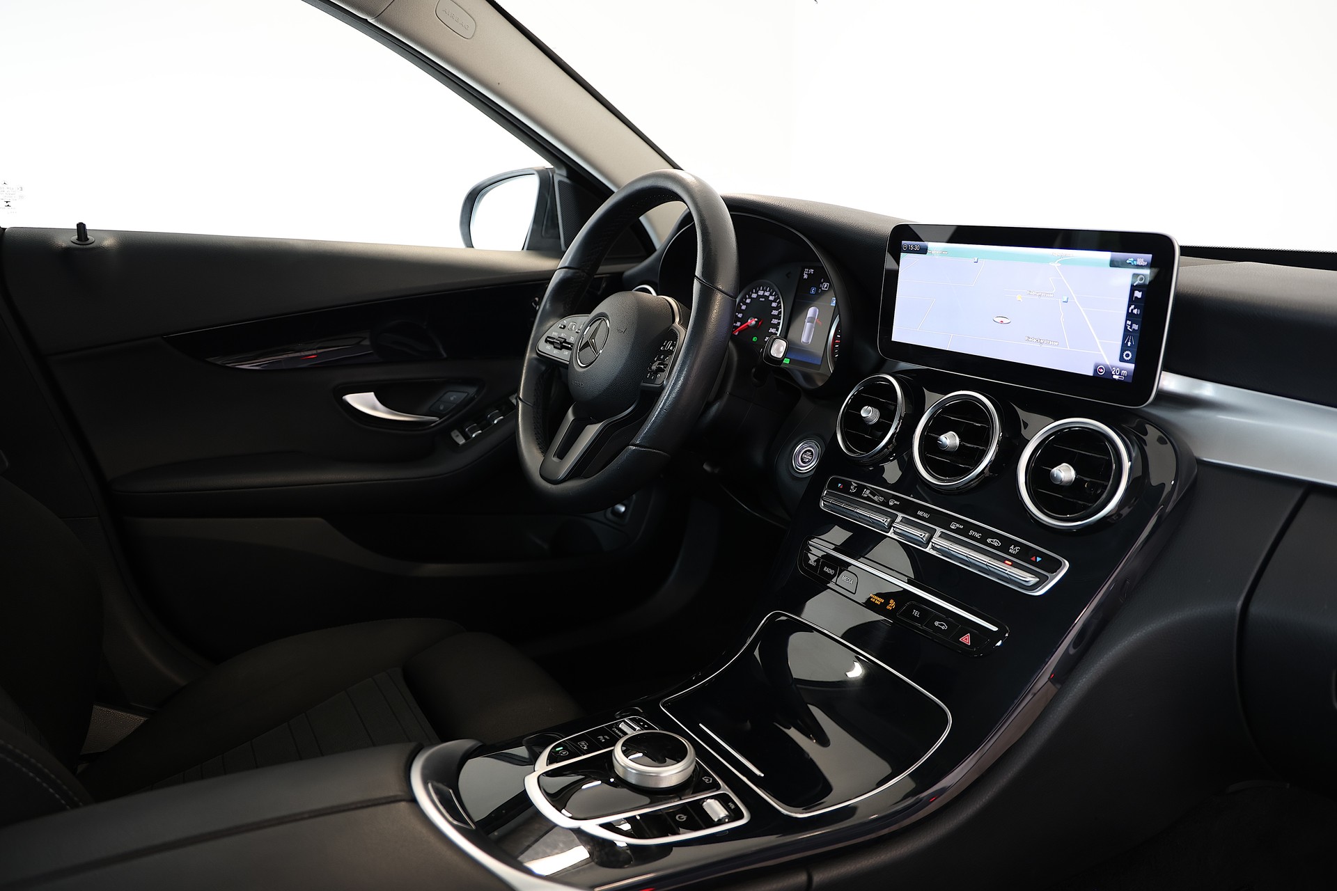 MERCEDES-BENZ C 200 4Matic 9G-Tronic-image-12