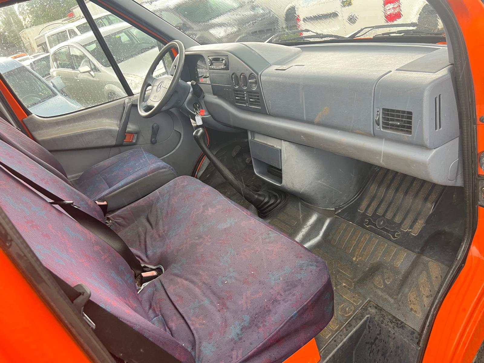 MERCEDES-BENZ Sprinter 310 D-image-5