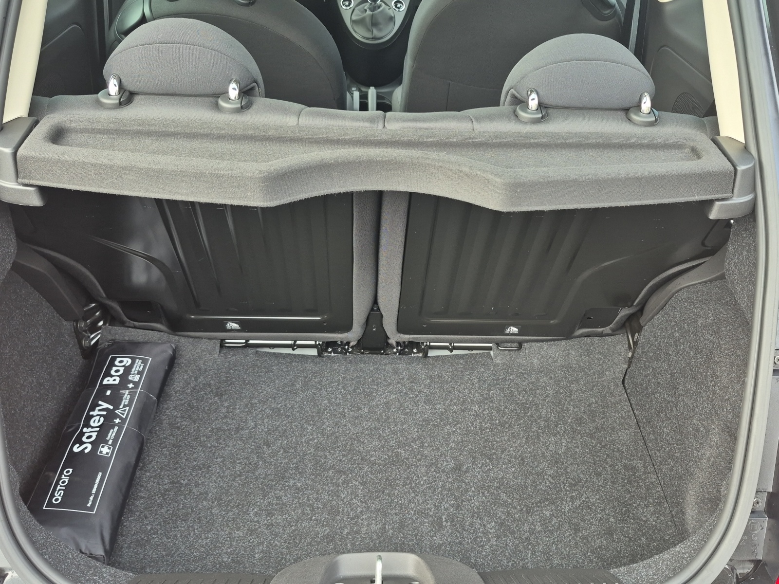 FIAT 500 1.0 Hybrid Swiss Edition-image-9