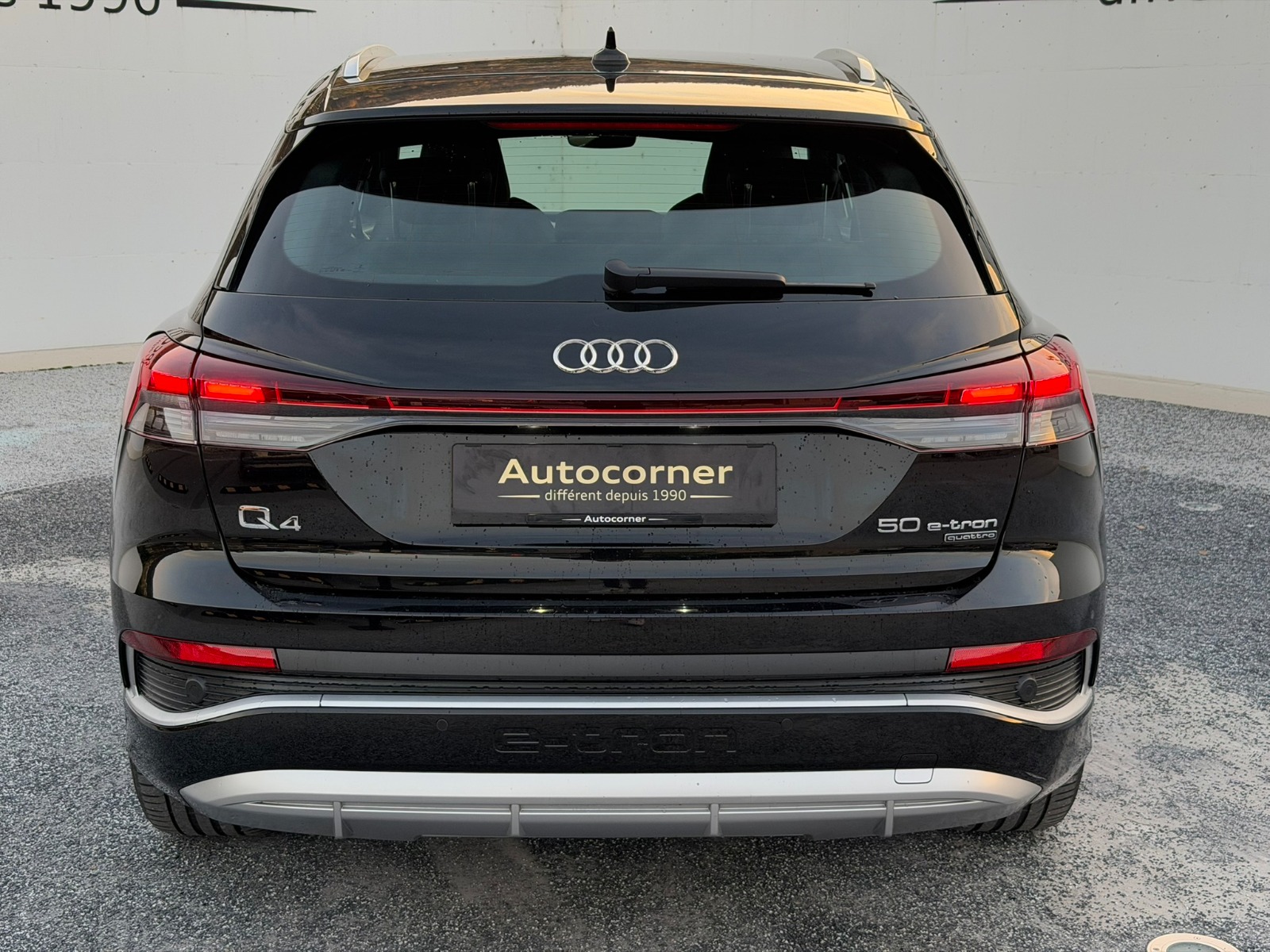 AUDI Q4 e-tron 50 quattro-image-4
