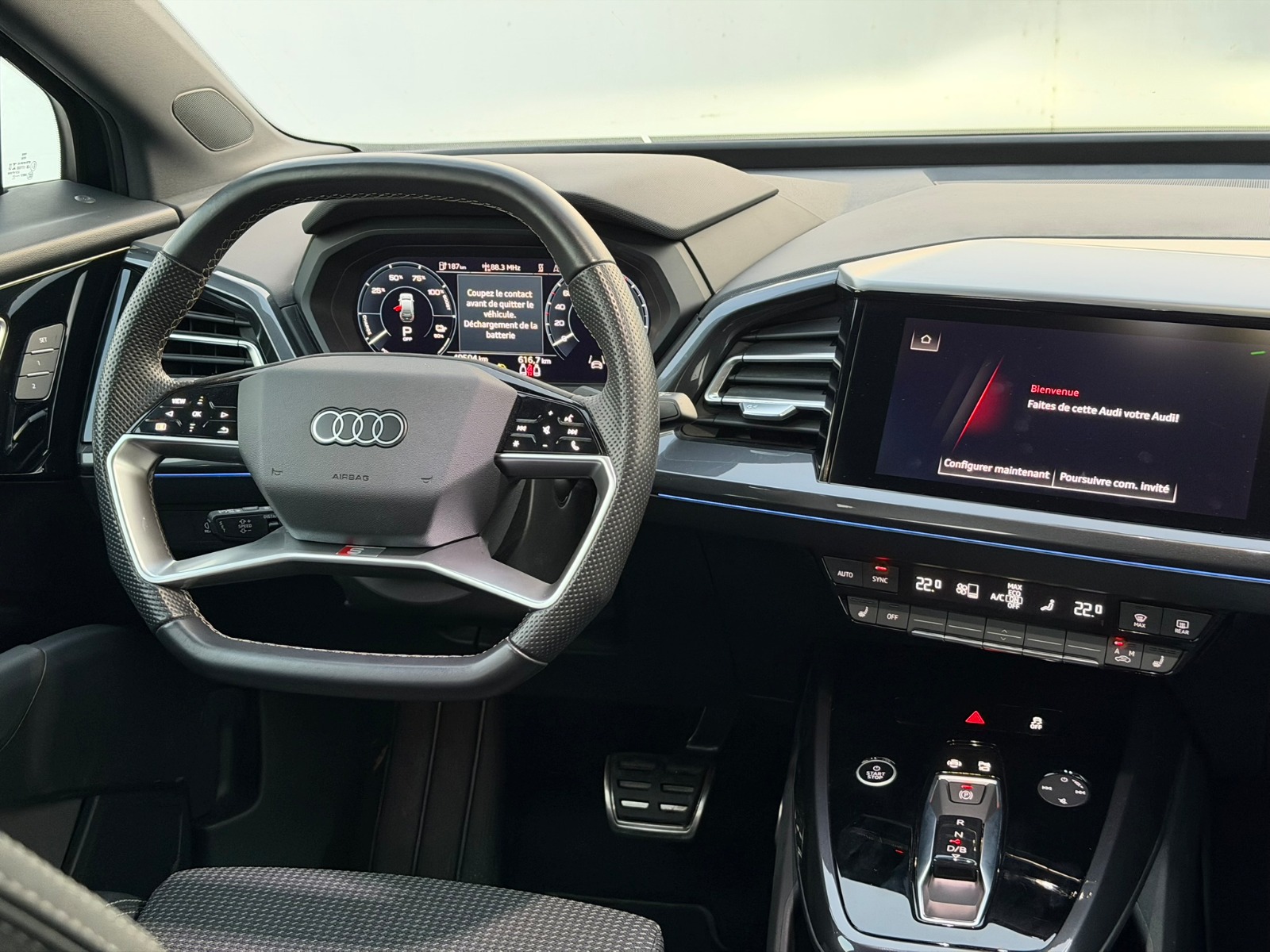 AUDI Q4 e-tron 50 quattro-image-14