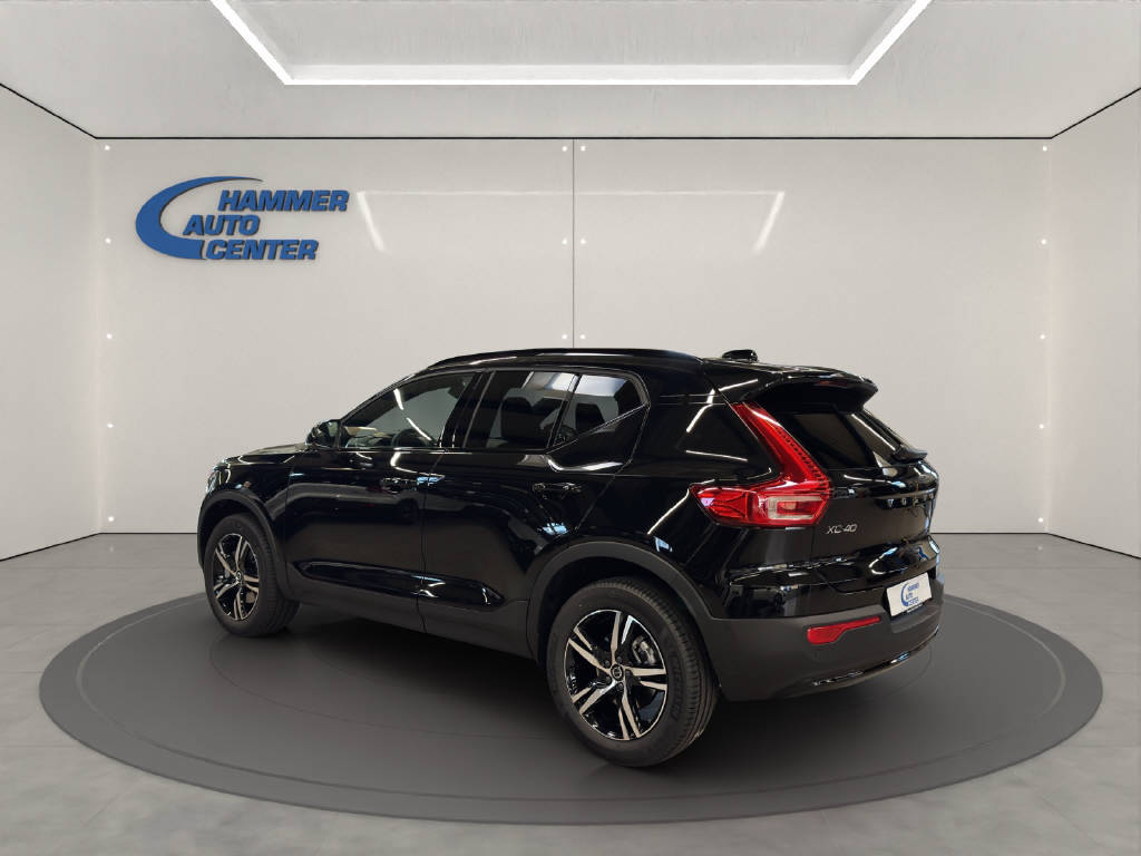 VOLVO XC40 2.0 B3 MH Plus Dark-image-5