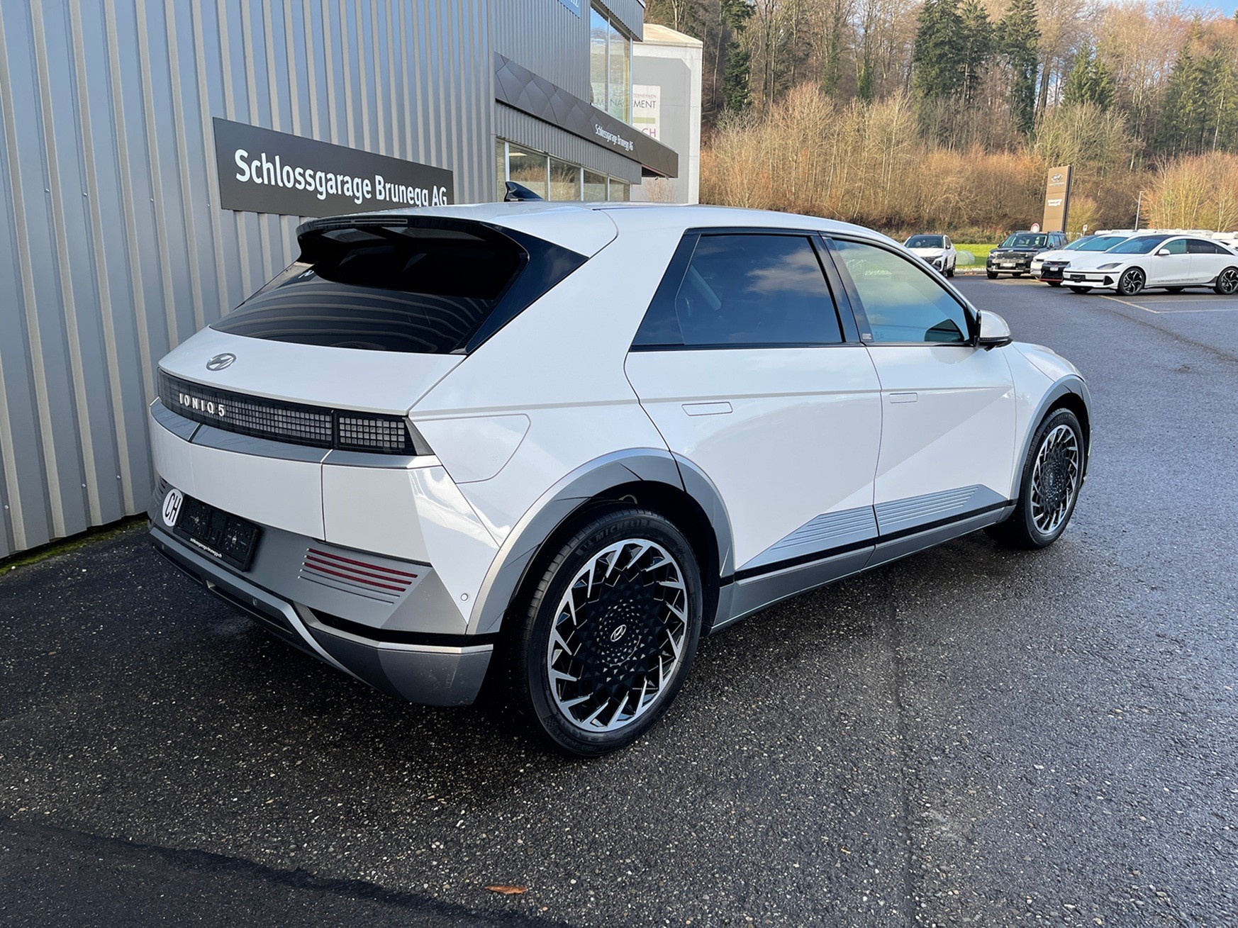 HYUNDAI Ioniq 5 72kWh First Edition 2WD-image-2