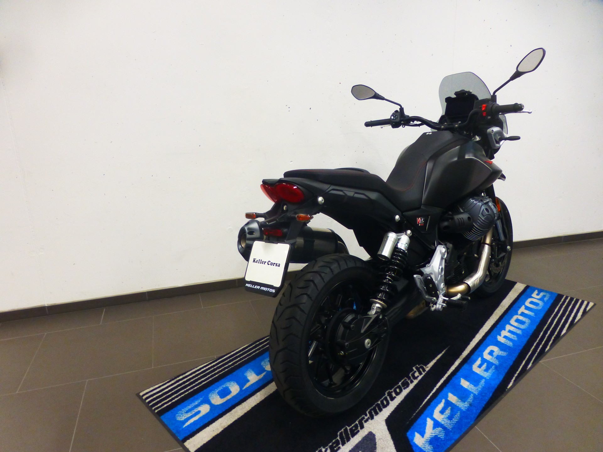 MOTO GUZZI V85 TT Strada E5+-image-12