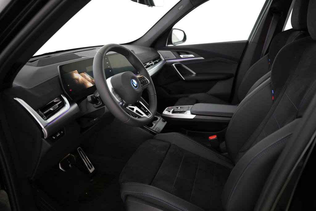 BMW X1 25e xDrive-image-3