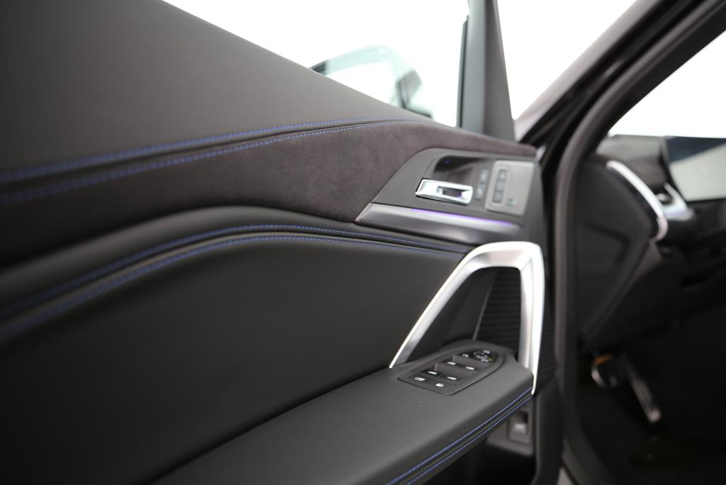 BMW X1 25e xDrive-image-5