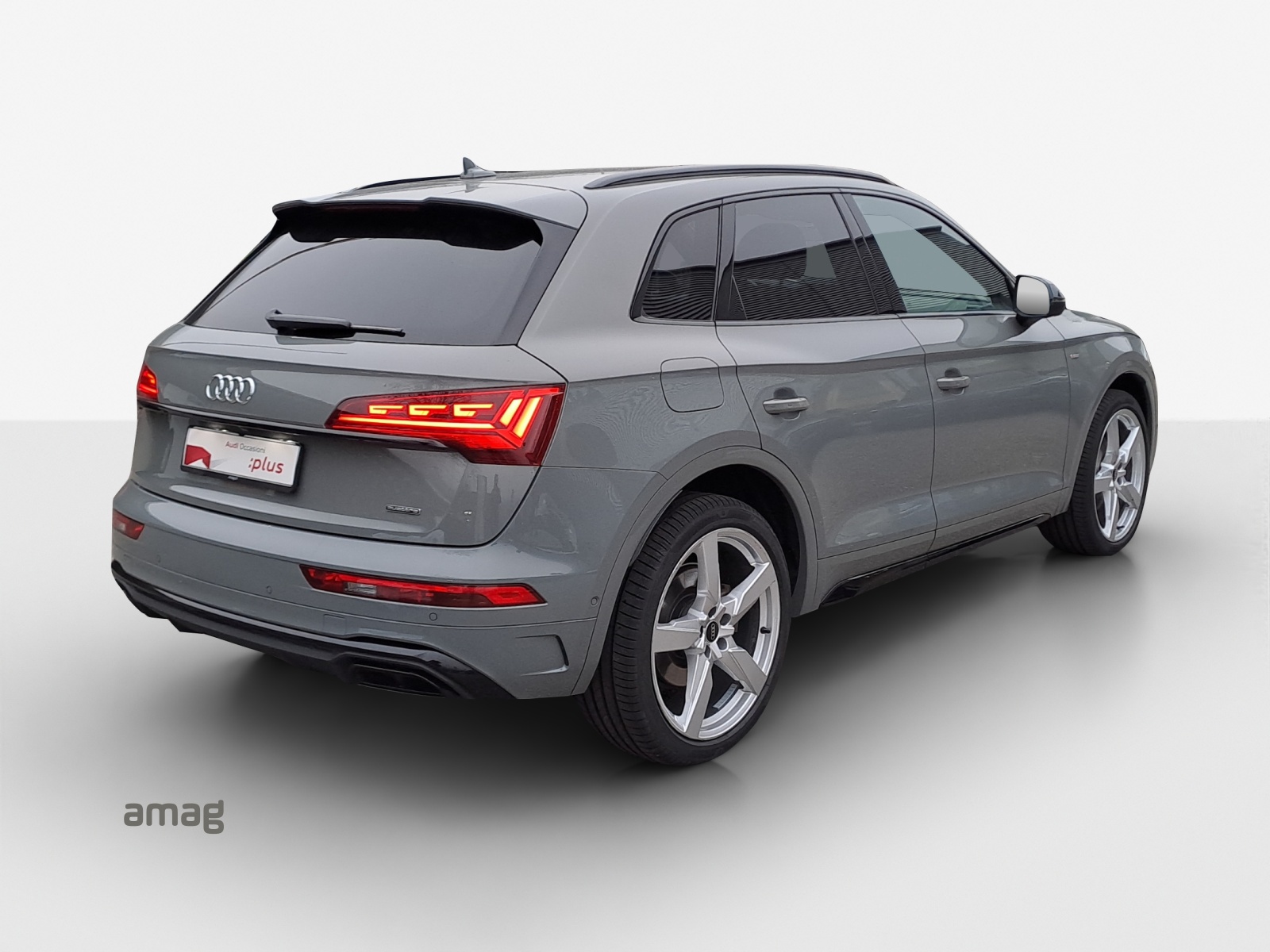 AUDI Q5 50 TFSI e PHEV S line quattro S-tronic-image-5