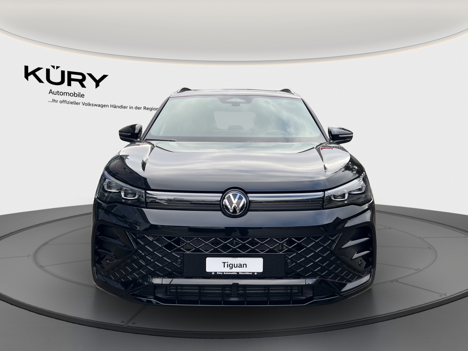 VW Tiguan 2.0 TSI DSG R-Line 4Motion-image-1