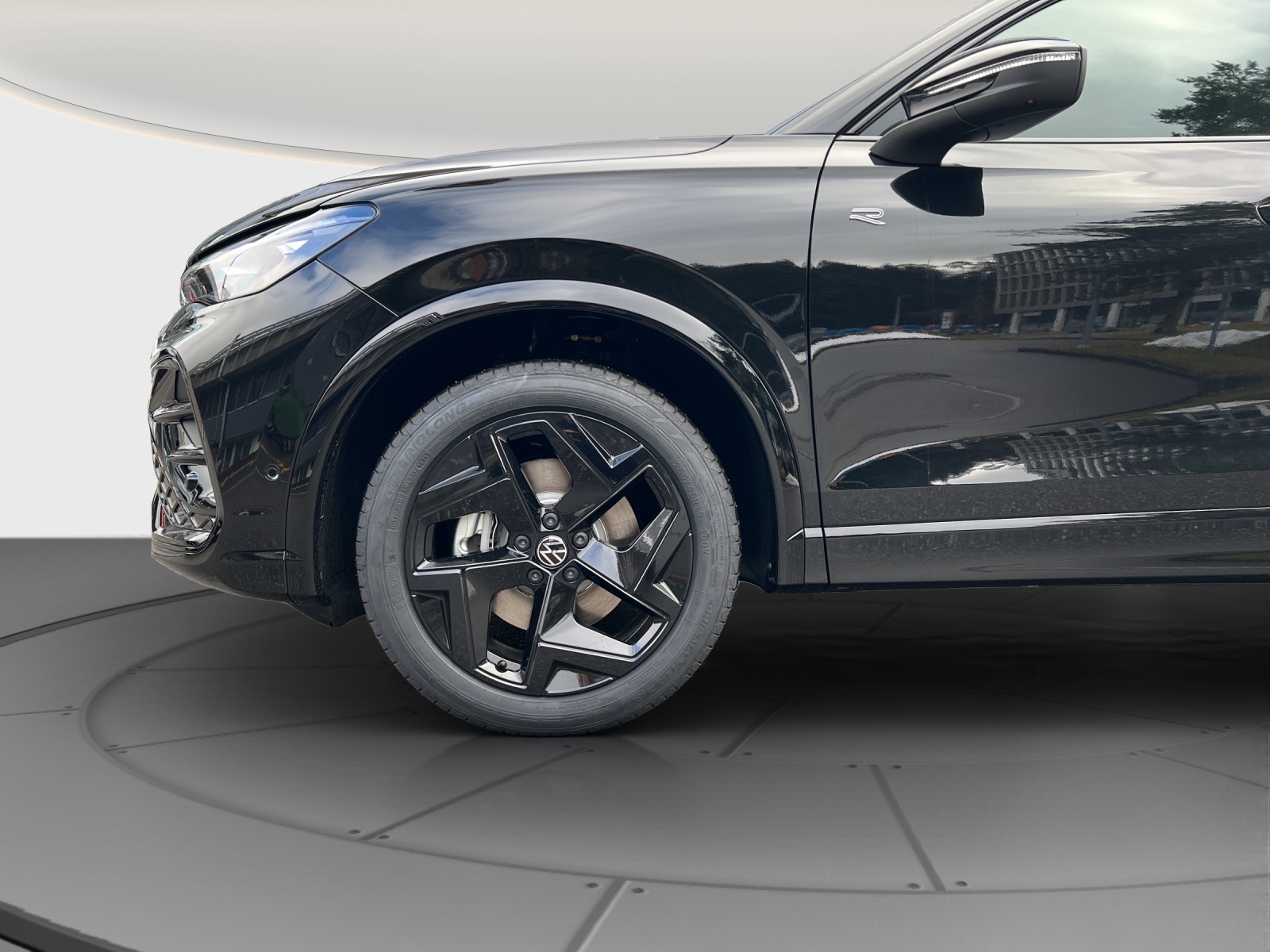 VW Tiguan 2.0 TSI DSG R-Line 4Motion-image-7