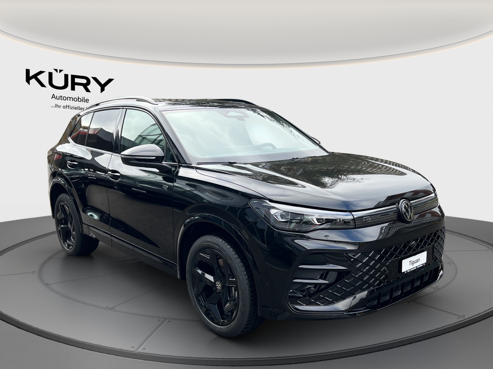 VW Tiguan 2.0 TSI DSG R-Line 4Motion-image-2