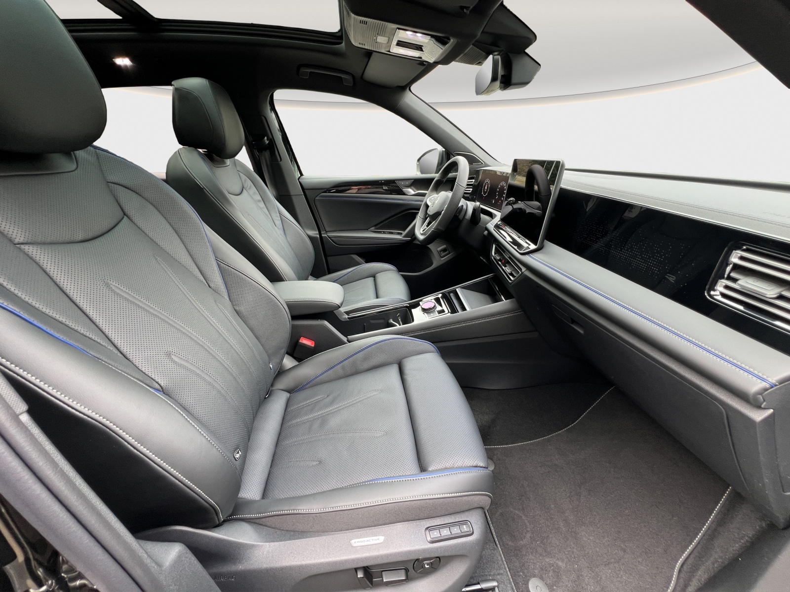VW Tiguan 2.0 TSI DSG R-Line 4Motion-image-9
