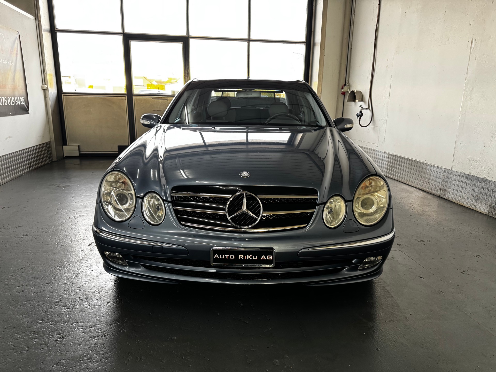 MERCEDES-BENZ E 270 CDI Elégance-showroom-element-3