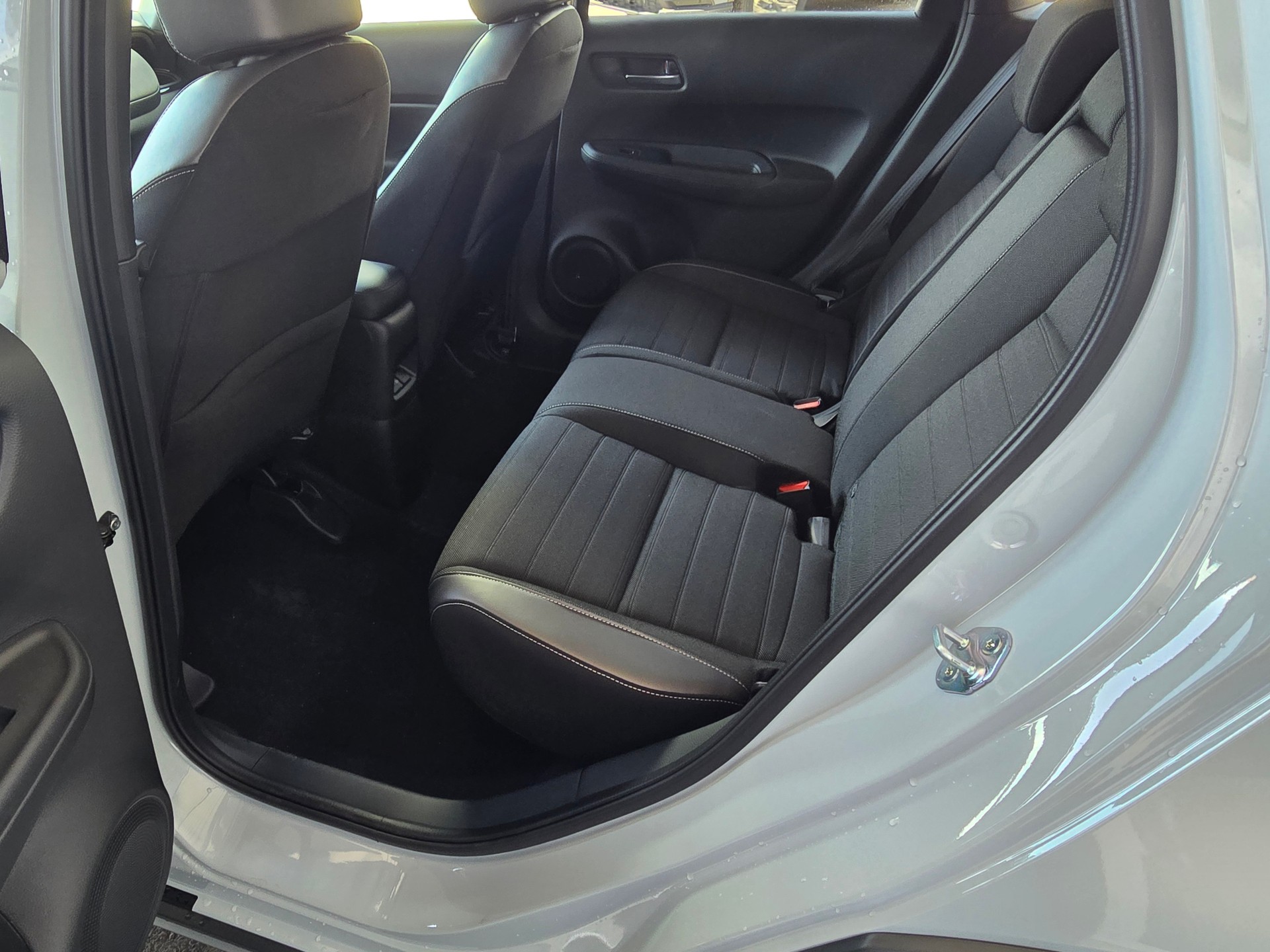 HONDA Jazz 1.5i-MMD Cr. Advance-image-9