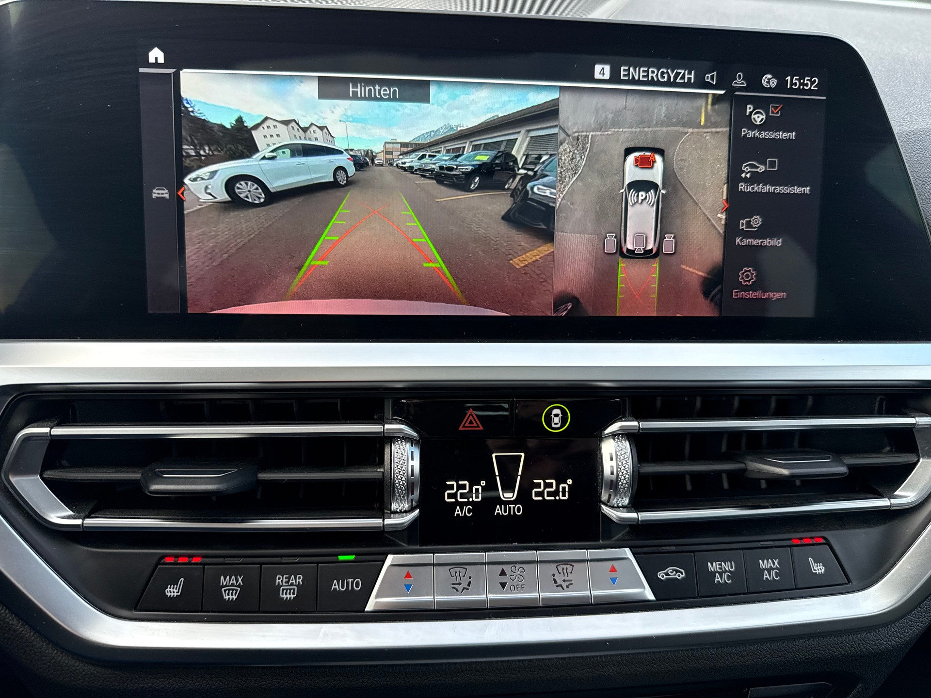 BMW 320d xDrive SAG Touring *Traumausstattung*-image-22