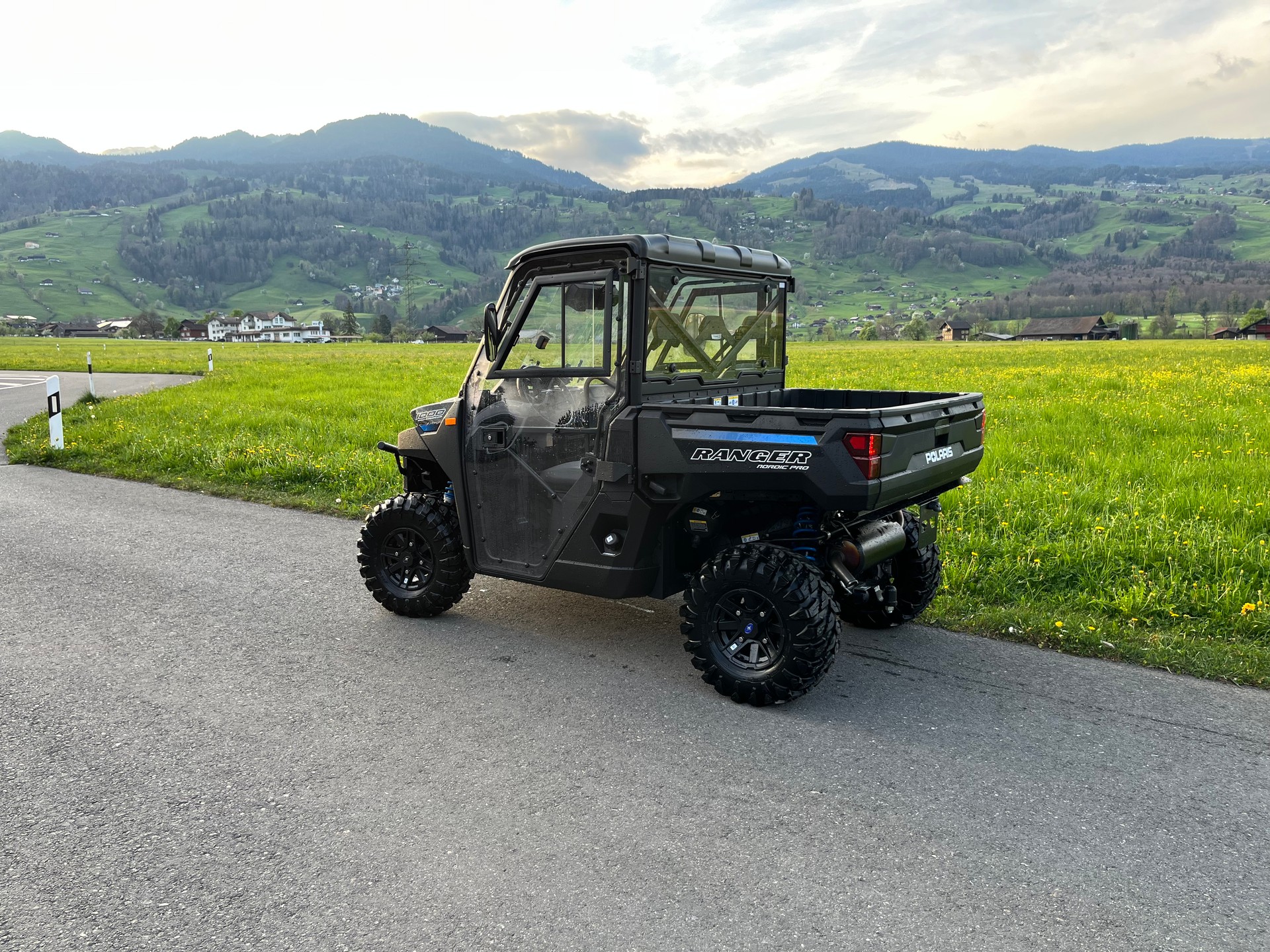 POLARIS 1000 SE Nordic Pro-image-1