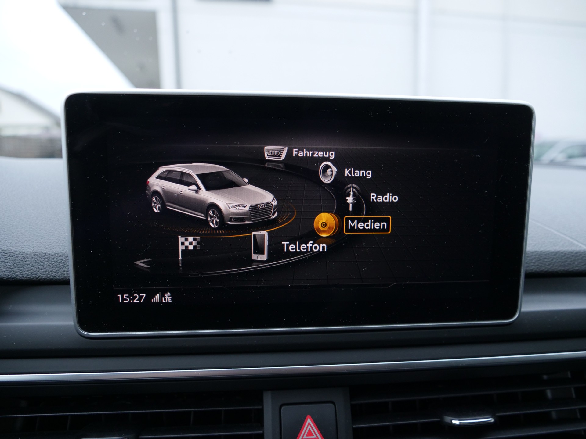 AUDI RS4 Avant 2.9 TFSI quattro tiptronic-image-13