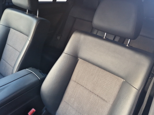 MERCEDES-BENZ E 250 CGI BlueEff Avgarde-image-11