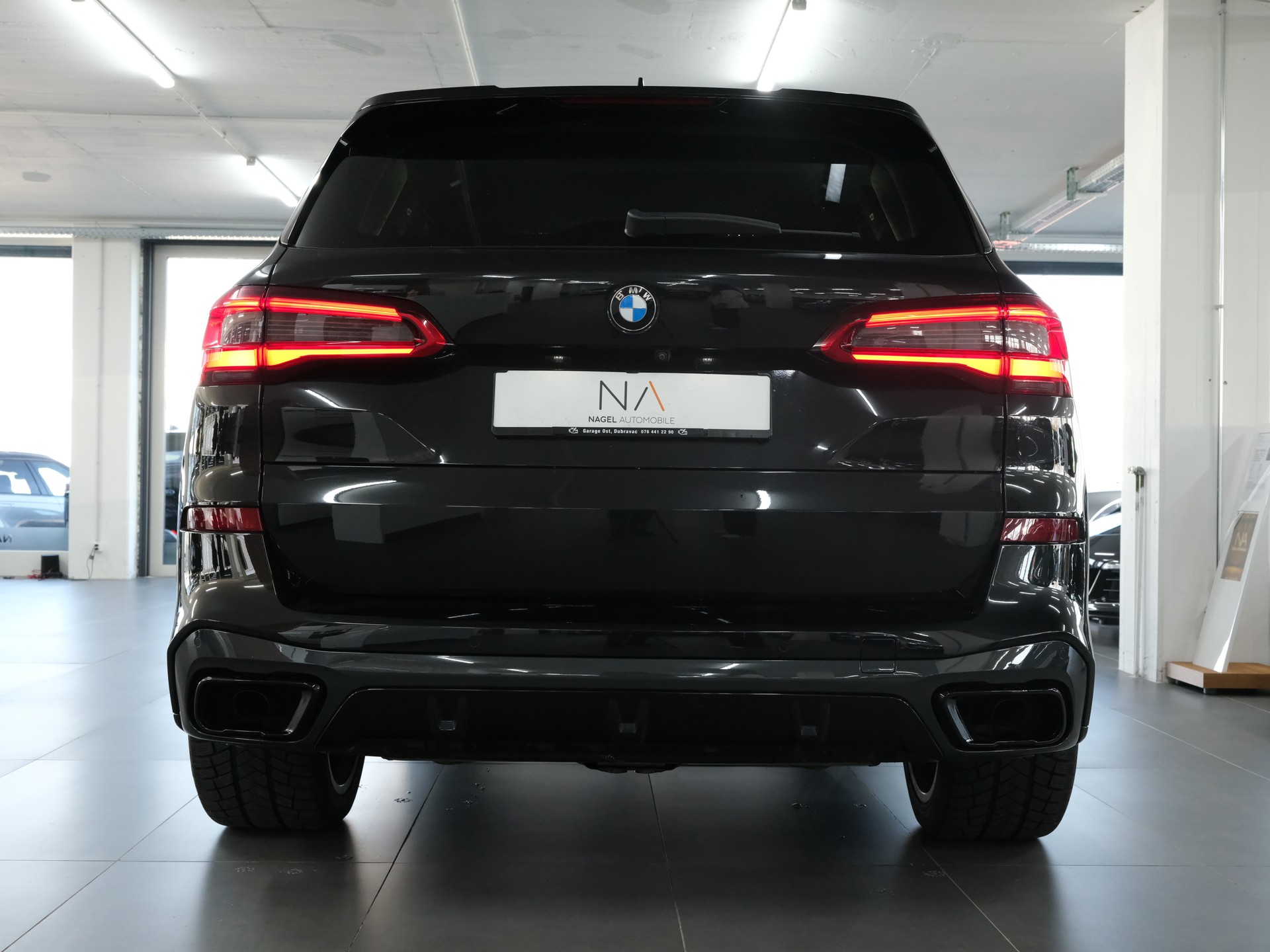 BMW X5 xDrive 40i xLine Steptronic-image-2