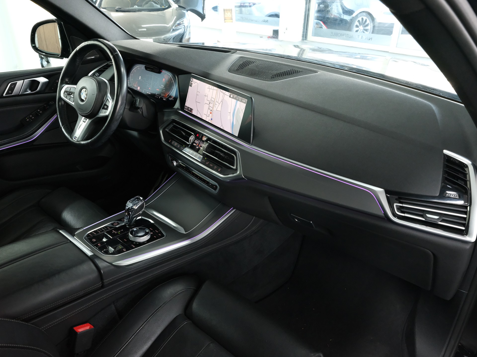 BMW X5 xDrive 40i xLine Steptronic-image-11
