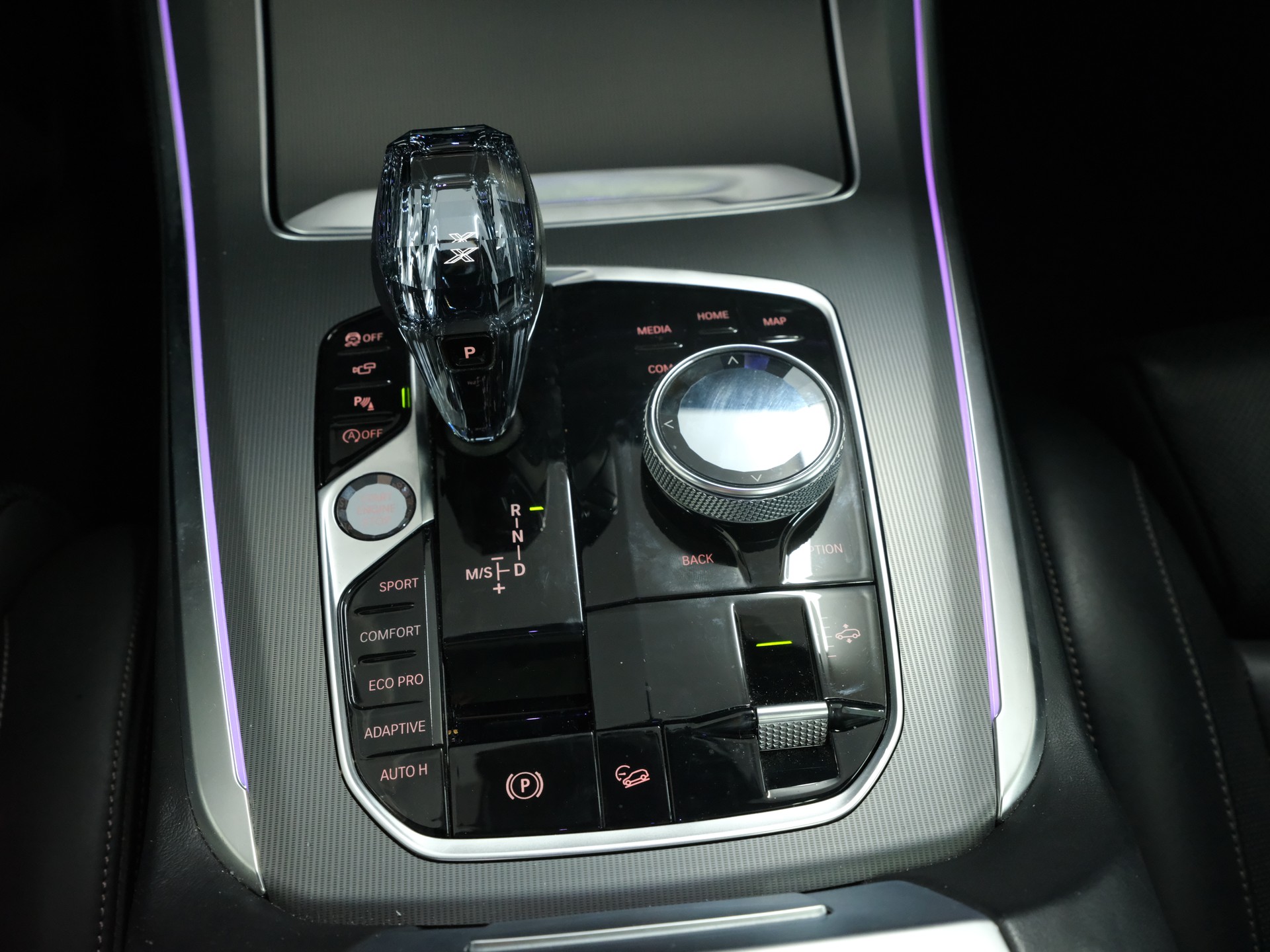 BMW X5 xDrive 40i xLine Steptronic-image-18