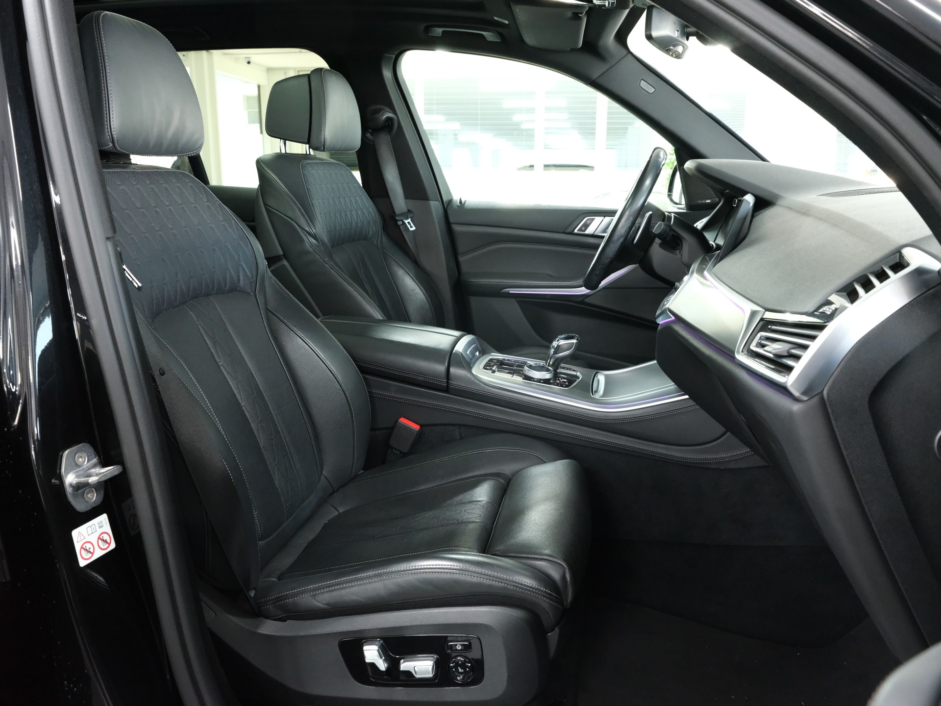 BMW X5 xDrive 40i xLine Steptronic-image-12