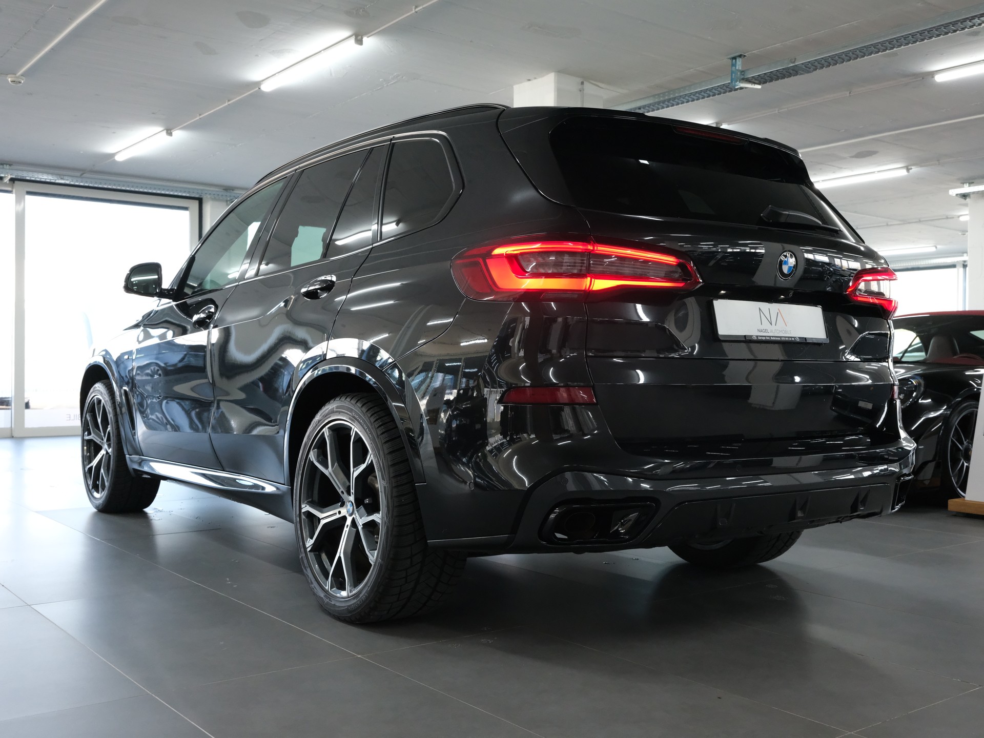 BMW X5 xDrive 40i xLine Steptronic-image-3