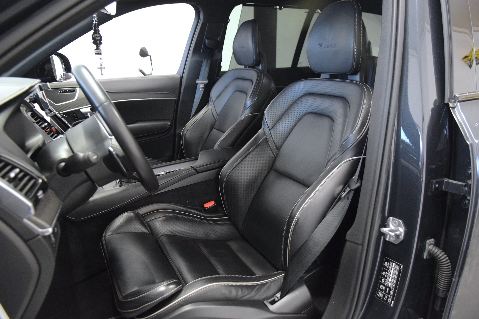 VOLVO XC90 T5 AWD R-Design Geartronic-image-9
