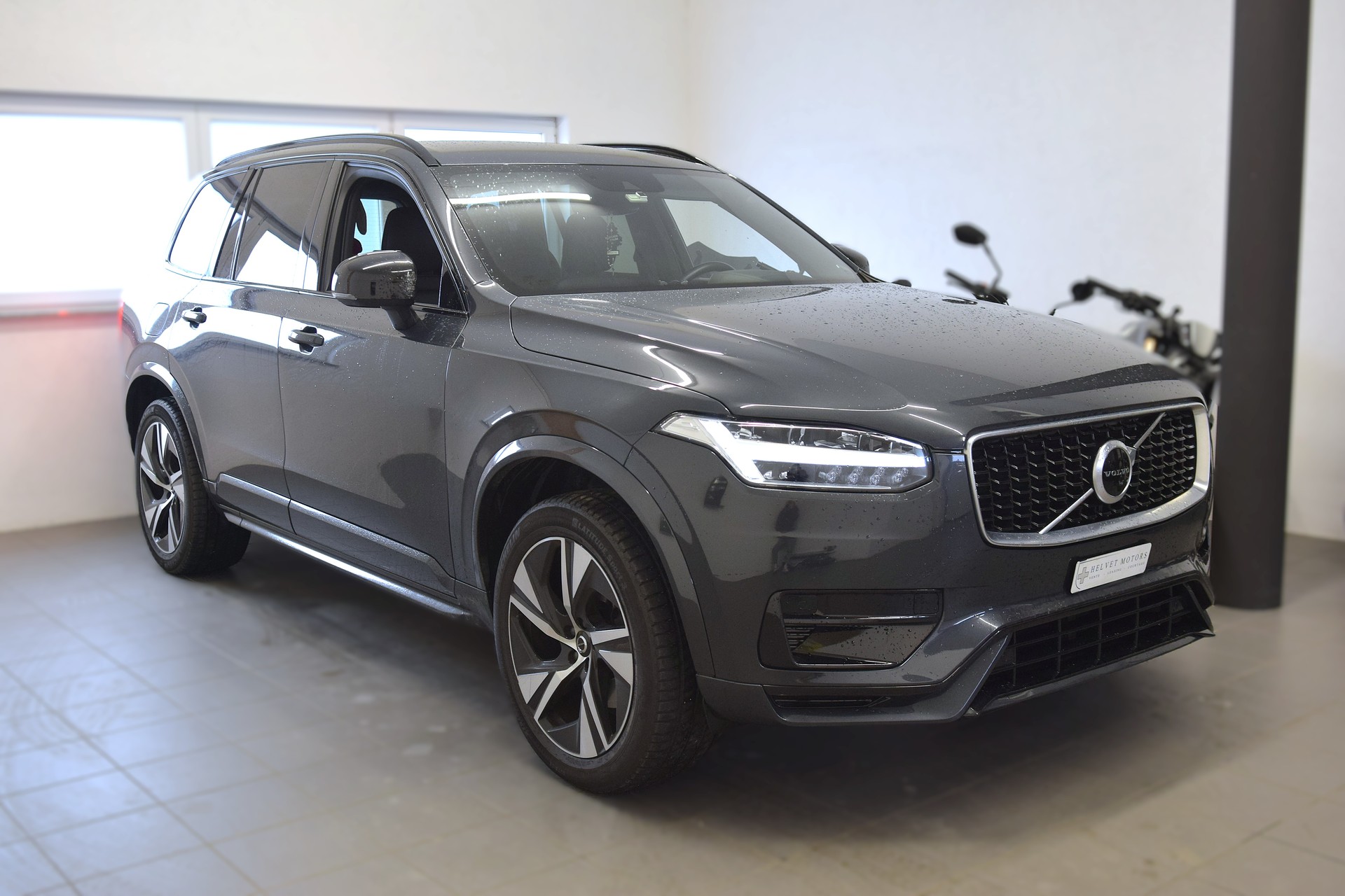 VOLVO XC90 T5 AWD R-Design Geartronic-image-2