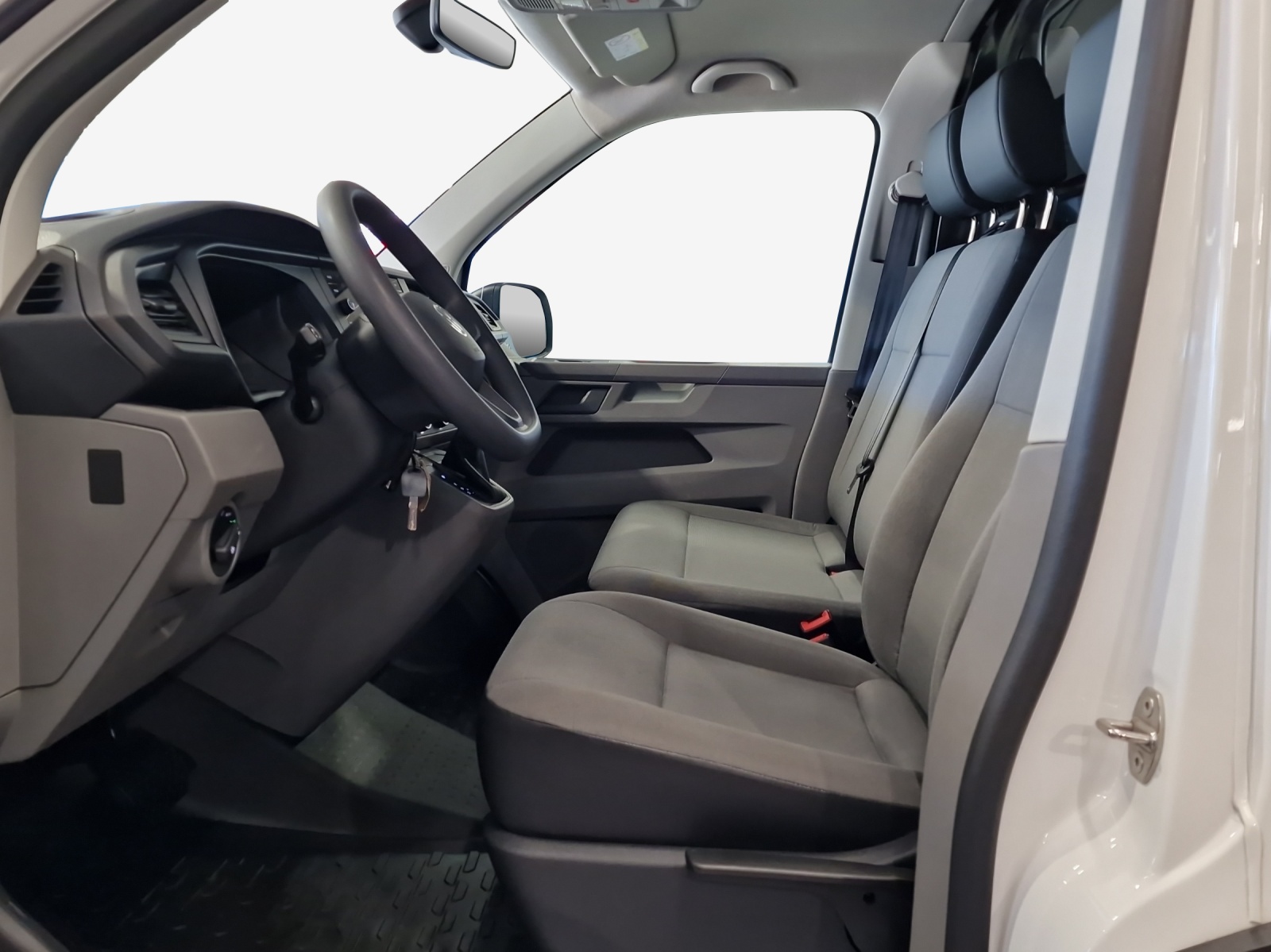 VW T6.1 2.0 TDI DSG-image-7