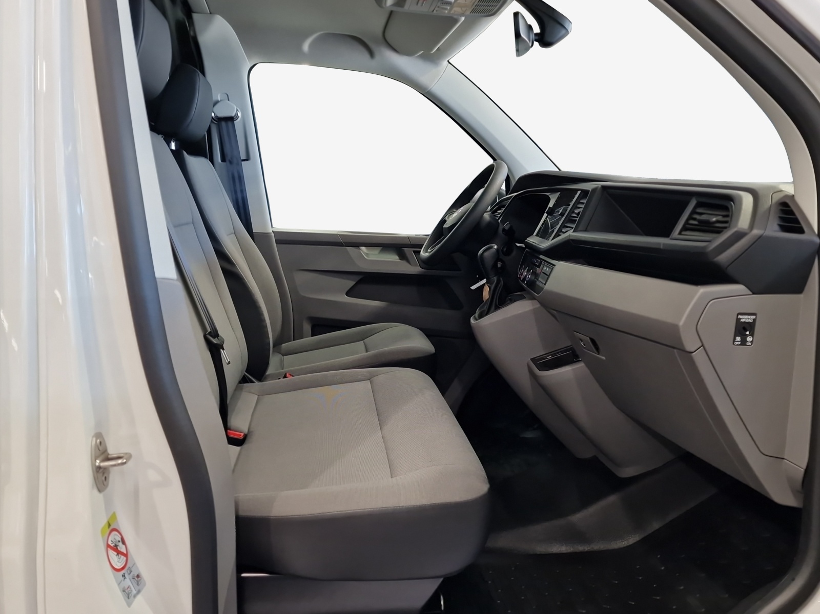 VW T6.1 2.0 TDI DSG-image-12