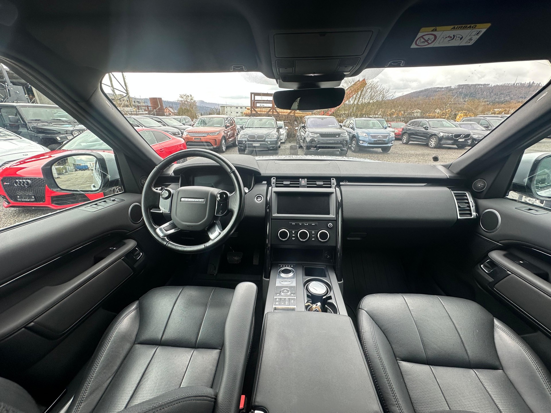 LAND ROVER Discovery 3.0 SDV6 HSE Automatic-image-7