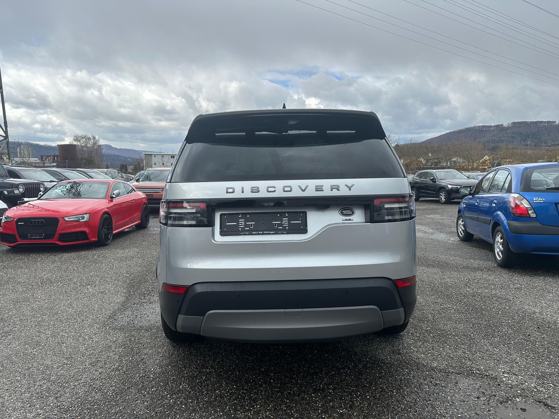 LAND ROVER Discovery 3.0 SDV6 HSE Automatic-image-3