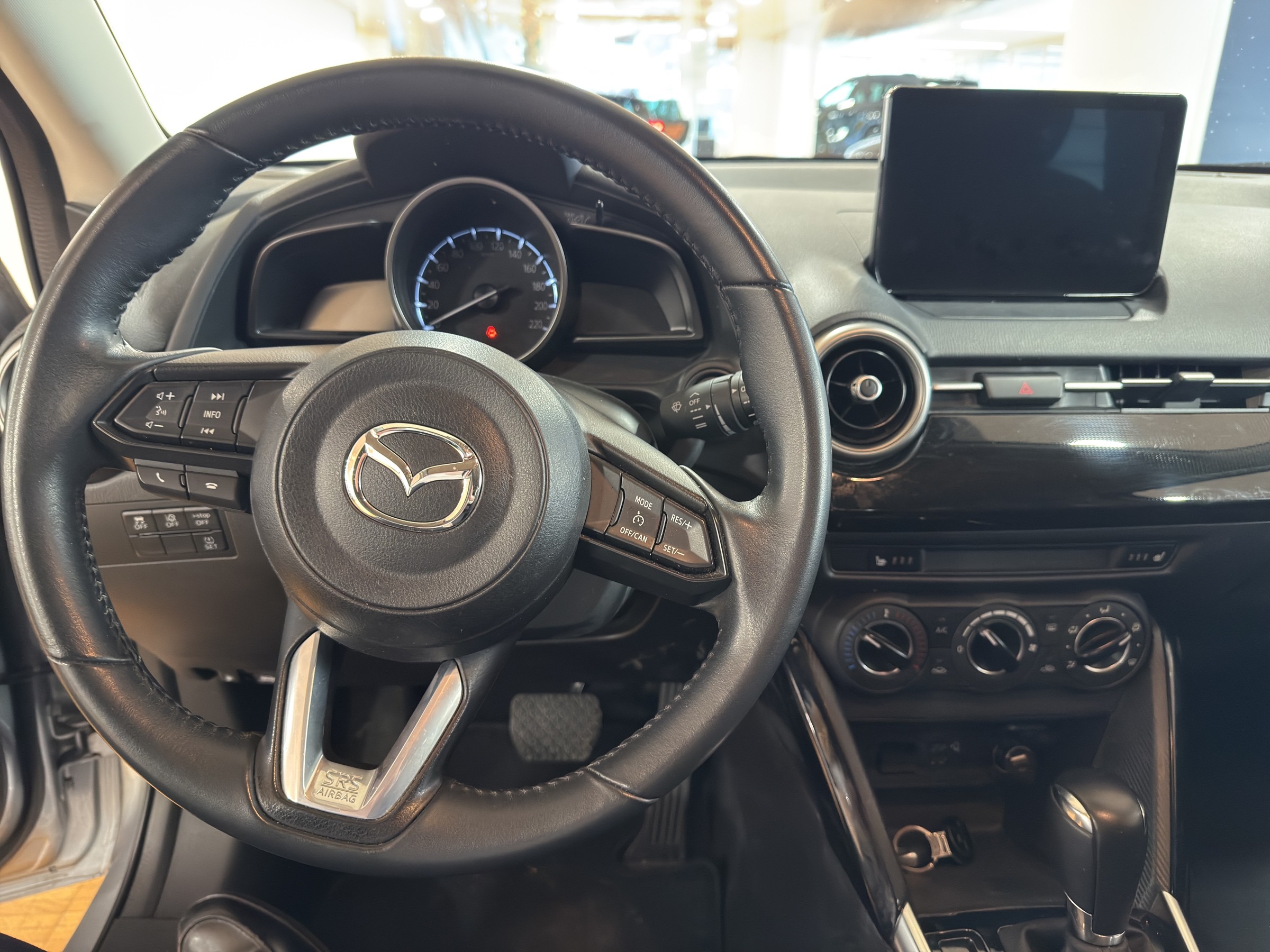 Image MAZDA 2 2 SKYACTIV-G 90 Ambition Automat