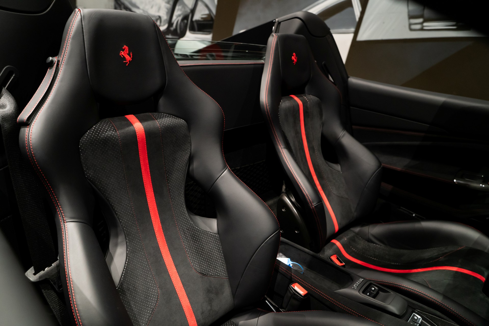 FERRARI F8 Spider-image-14